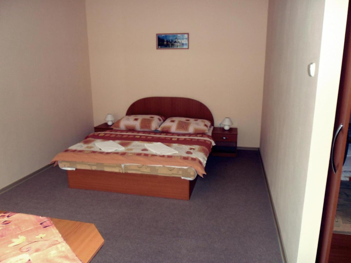 K-Plus Penzion Štúrovo Esterno foto